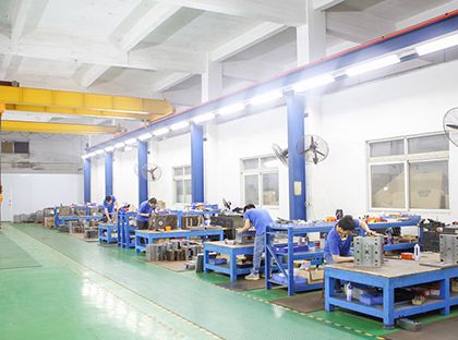 金型アセンブリ 金型アセンブリ