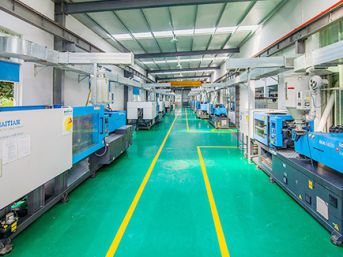 プラスチック射出成形ワークショップ